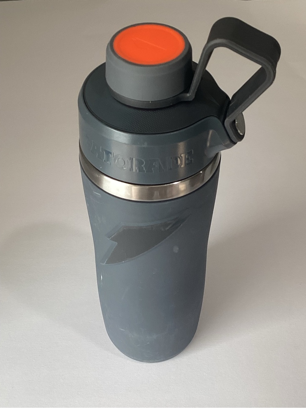GATORADE insulated water bottle - Gray with Orange Cap